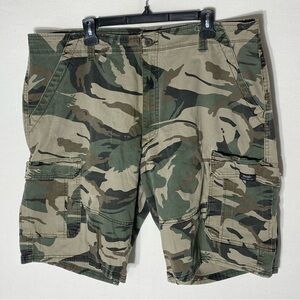 Wrangler Green Camouflage Cargo Shorts 40 Gorpcore Utility Hiking Casual